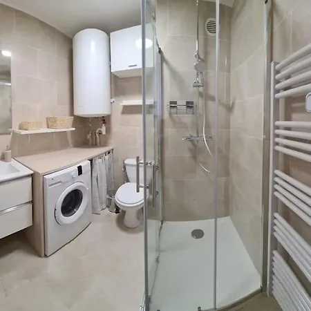 Apartment T2 Moderne Proche Du Port - Clim Nice
